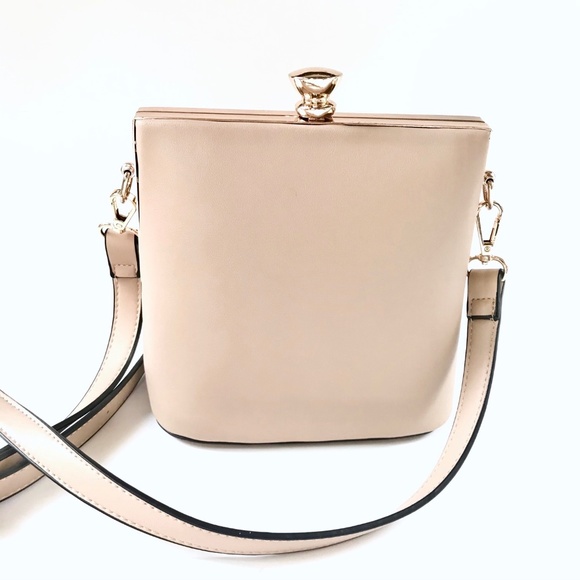 Crossbody Bag Nude Vegan Leather - Picture 2 of 8